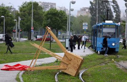 Bandić otvorio besplatnu liniju: 'Ovakva oluja nije zabilježena'