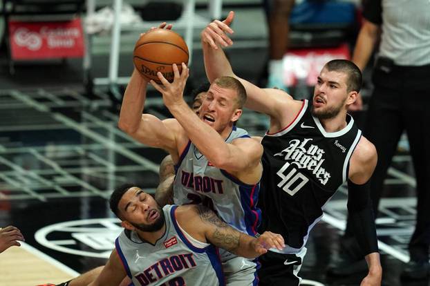 NBA: Detroit Pistons at Los Angeles Clippers