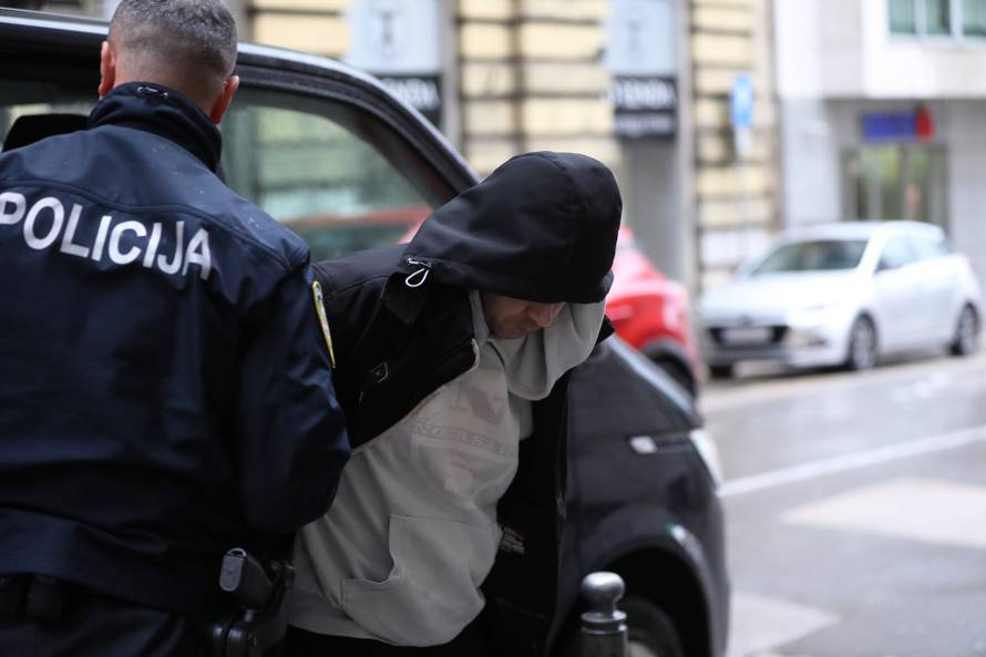 Rijeka: Privodjenje osumnjicenih na ispitivanje u USKOK