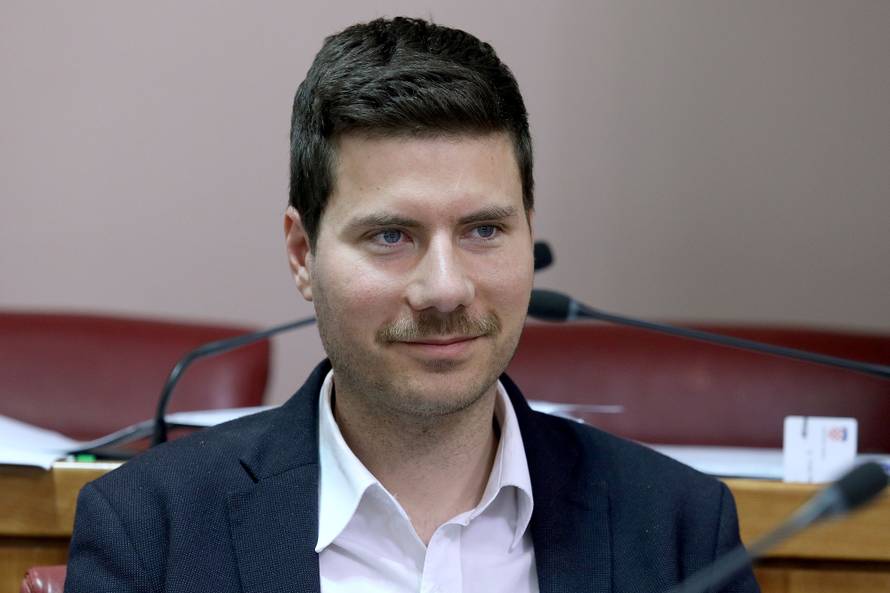 "Većina ne želi izbore, neka se što prije imenuju novi ministri"