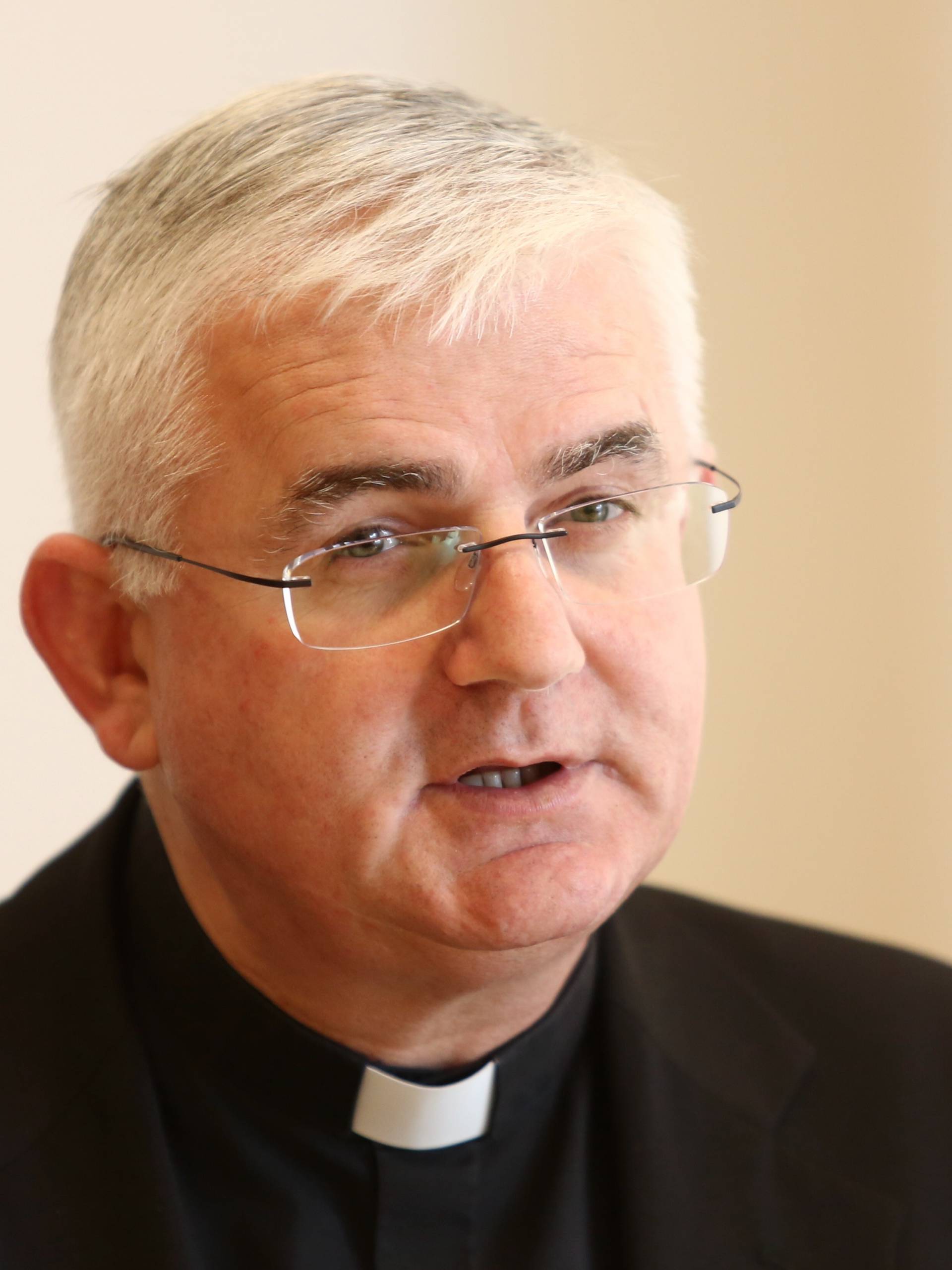 Biskup Uzinić: Tjerati ljude iz Crkve nije u duhu Evanđelja