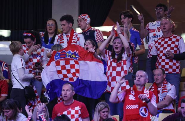 Navijači na utakmici između Islanda i Hrvatske u borbi za treće mjesto EHF Europskog prvenstva