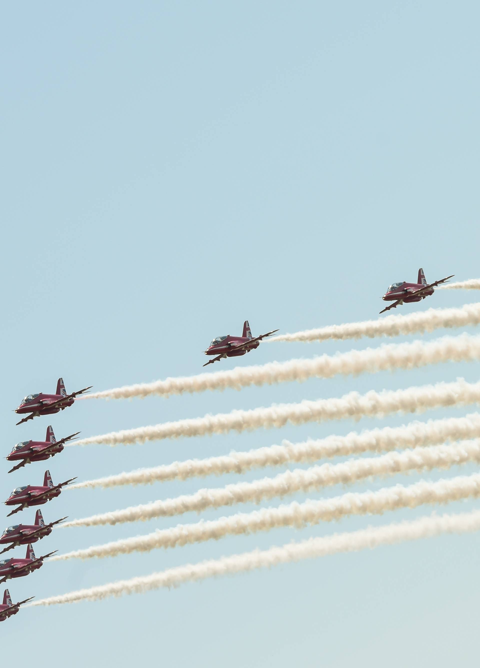 Kraljevska grupa Red Arrows posjetila je naša Krila Oluje