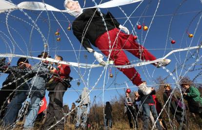 'To je ljudska katastrofa': Ljuti građani protiv slovenske žice
