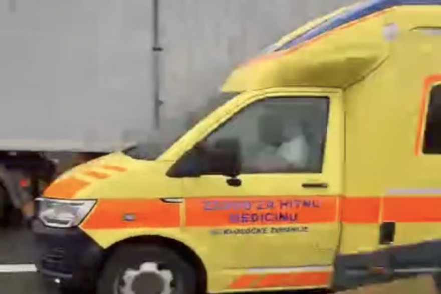 Teška nesreća na A1! Sudarili se autobus i auto, čovjek preminuo