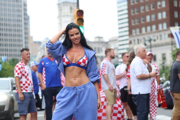 SP 2026 Philadelphia: Ivana Knoll privukla pozornost među navijačima uoči utakmice Hrvatske i Gane