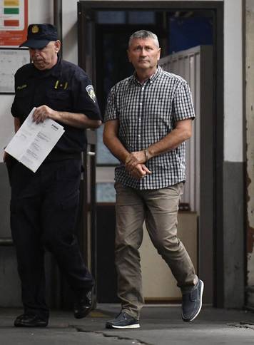 Zagreb: Privođenje uhićenih u Hrvatskim šumama