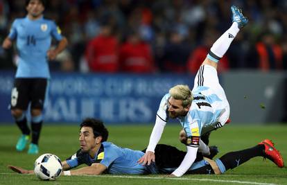 Enrique i Barca bačeni u brigu: Leo Messi u strašnim bolovima