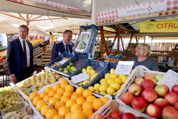 Zadar: Predsjednik Hrvatskog sabora Gordan Jandroković obišao je manifestaciju pod nazivom „Pijat na Pijaci“ 