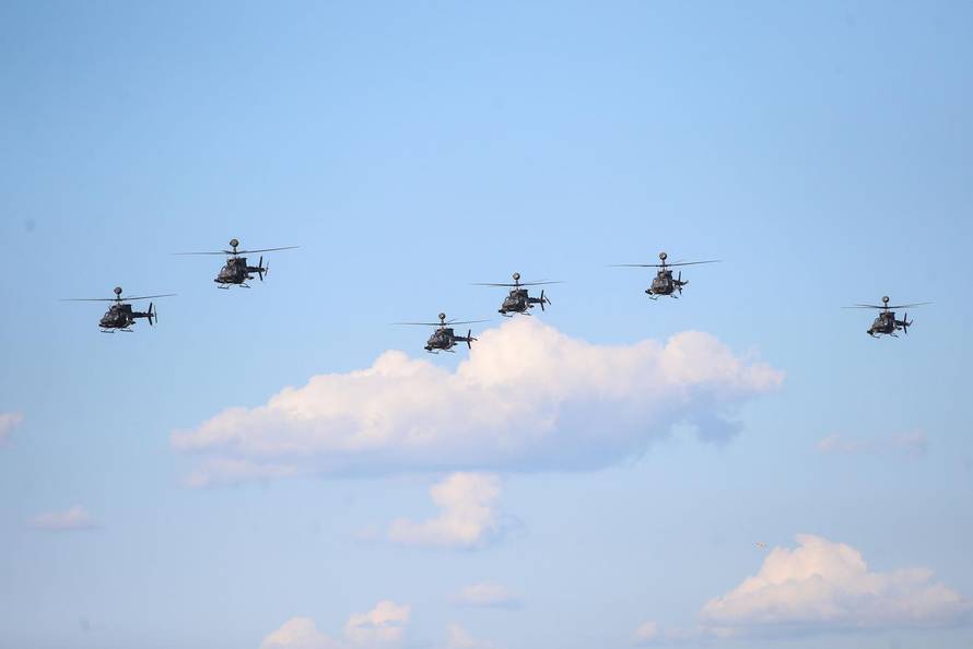 Zagreb: Generalna proba svečanog vojnog mimohoda - zračne snage 