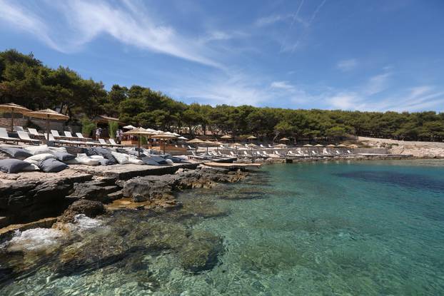 Obilazak nove turisti?ke atrakcije otoka Obonjana 