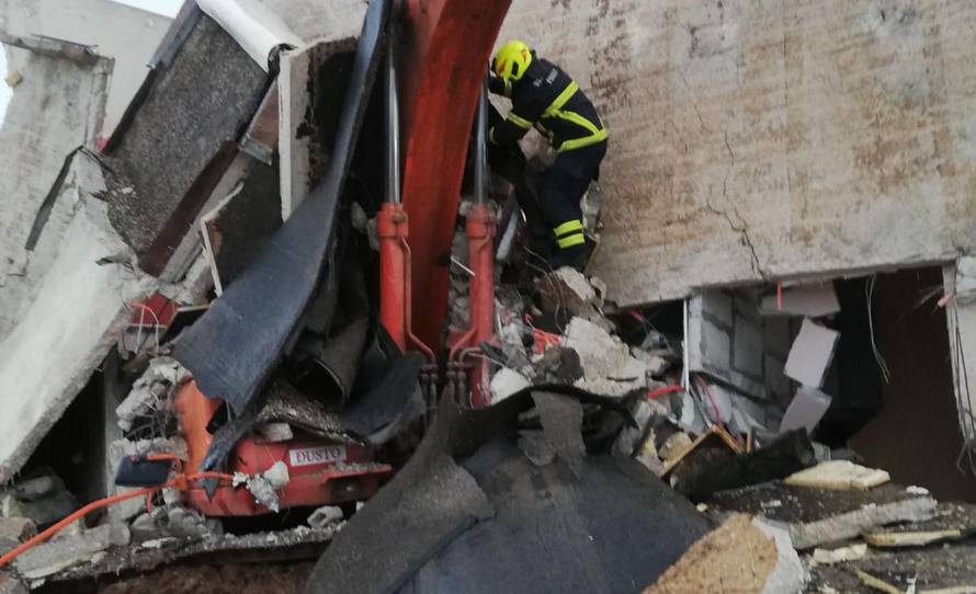 Detalji strave: Tri etaže hotela zatrpale su bagerista u Poreču