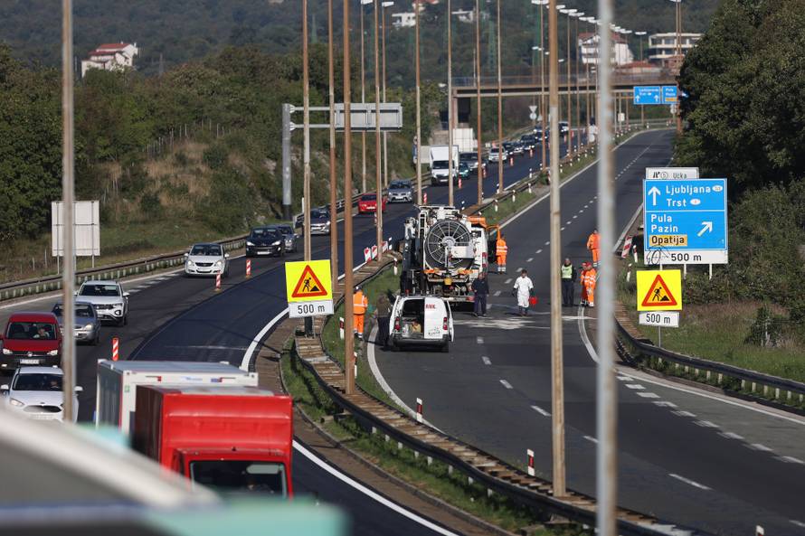 Rijeka: Jedna osoba smrtno stradala u prometnoj nesreći na A7