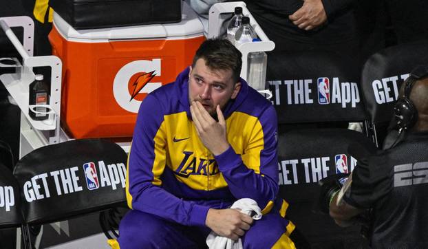 NBA: Los Angeles Lakers at Dallas Mavericks