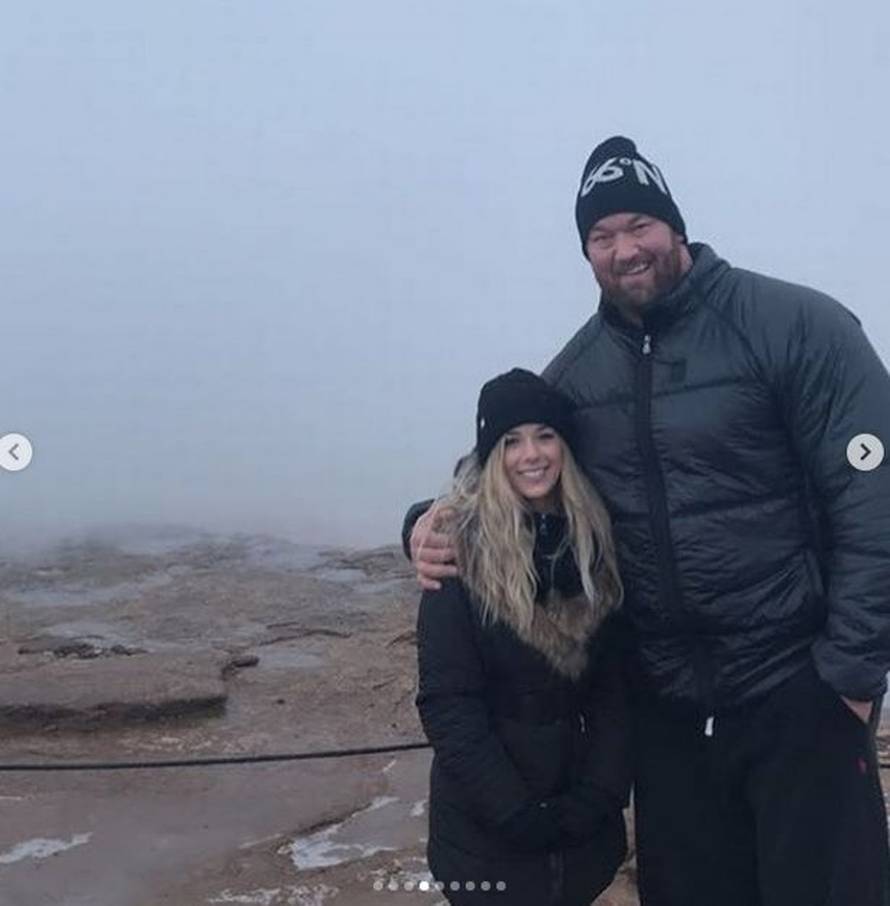 Thor i žena čekaju dijete: Na fotki ultrazvuka beba drži uteg