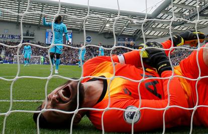 Tottenham potvrdio: Lloris nije slomio ruku, iskočio mu lakat