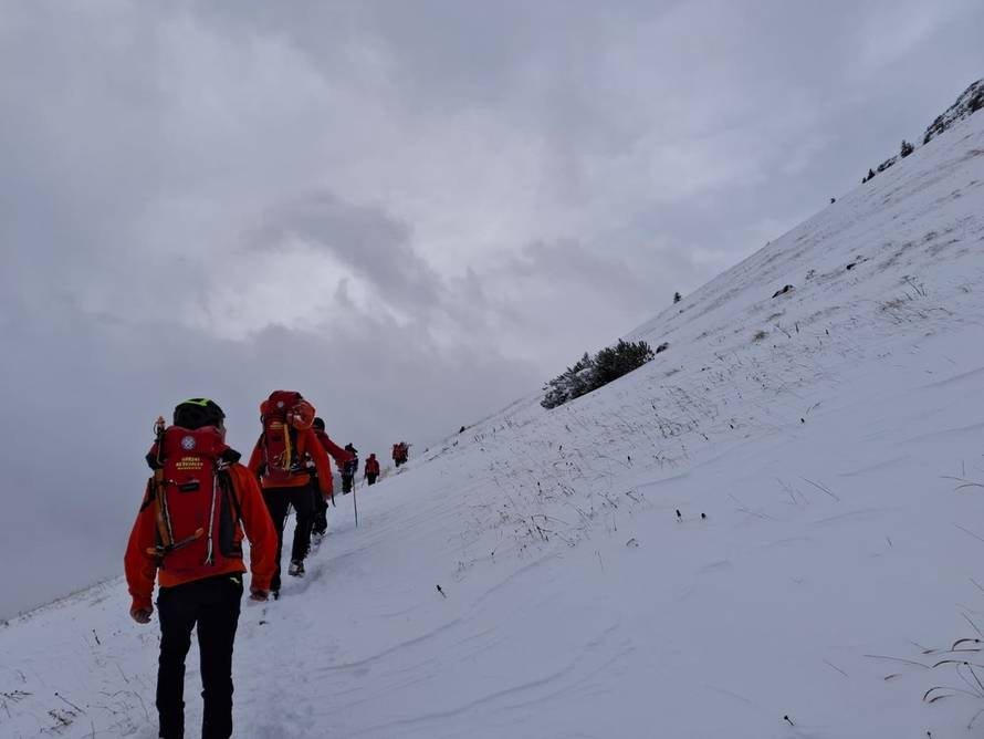 FOTO UŽASA 24sata na mjestu gdje je lavina zatrpala Hrvate!
