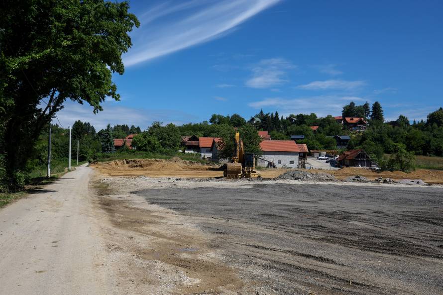 Ilegalno odlagalište otpada u Dubravi Pušćanskoj