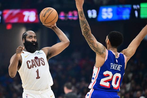 NBA: Philadelphia 76ers at Cleveland Cavaliers