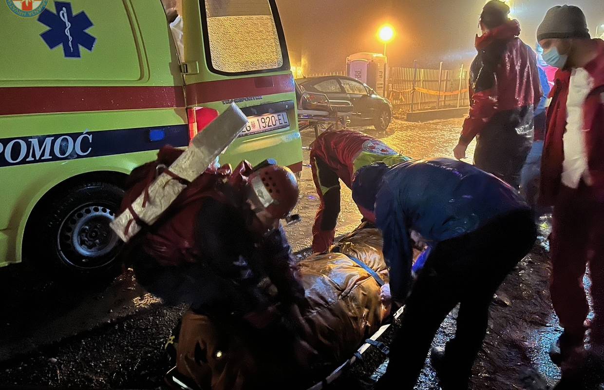 Dramatična snimka spašavanja na Sljemenu: 'Bili su u teškom stanju, jako im je bilo hladno'