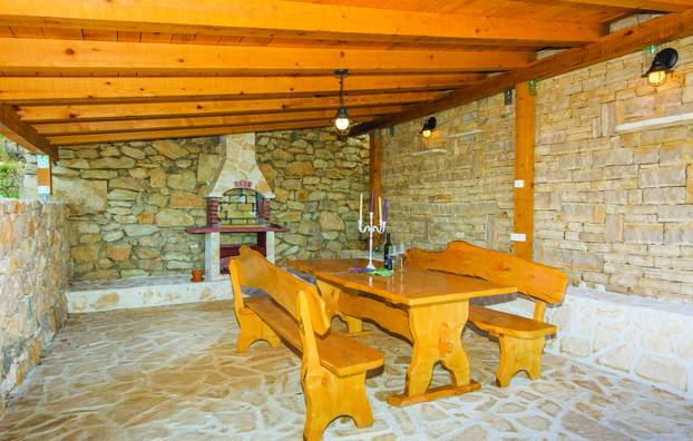 FOTO Prije i poslije: Od stare ruševine uz Vransko jezero smo napravili divnu turističku oazu