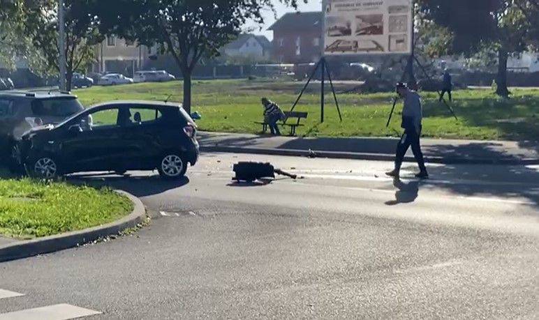 FOTO Krš i lom u Zagrebu: Sudarila se po dva automobila