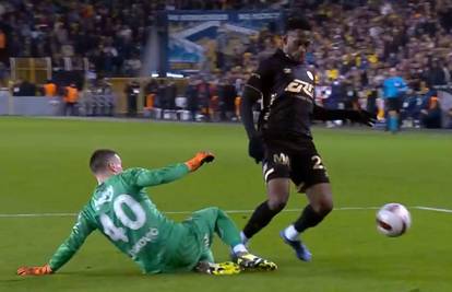 VIDEO Livaković skrivio penal i primio gol. Pogledajte reakciju