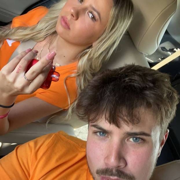 FOTO Sjećate se 'Hawk Tuah' cure? Pljuvanje po... hmm... ju je proslavilo. Evo gdje je danas