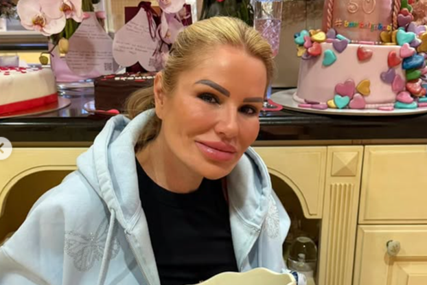 FOTO Ovako je Iva Todorić uzela mikrofon i pjevala mami Vesni