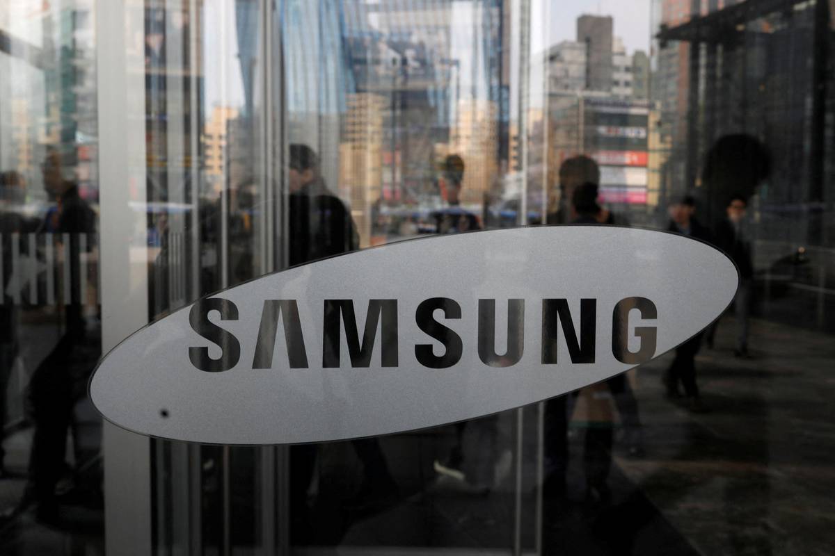 Samsung obustavio isporuke Rusiji zbog napada na Ukrajinu