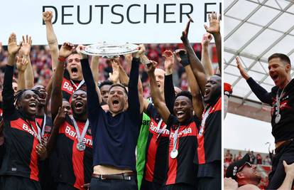 VIDEO Čudesni Leverkusen prvi u povijesti lige bez poraza, evo kako je Alonso poveo slavlje!