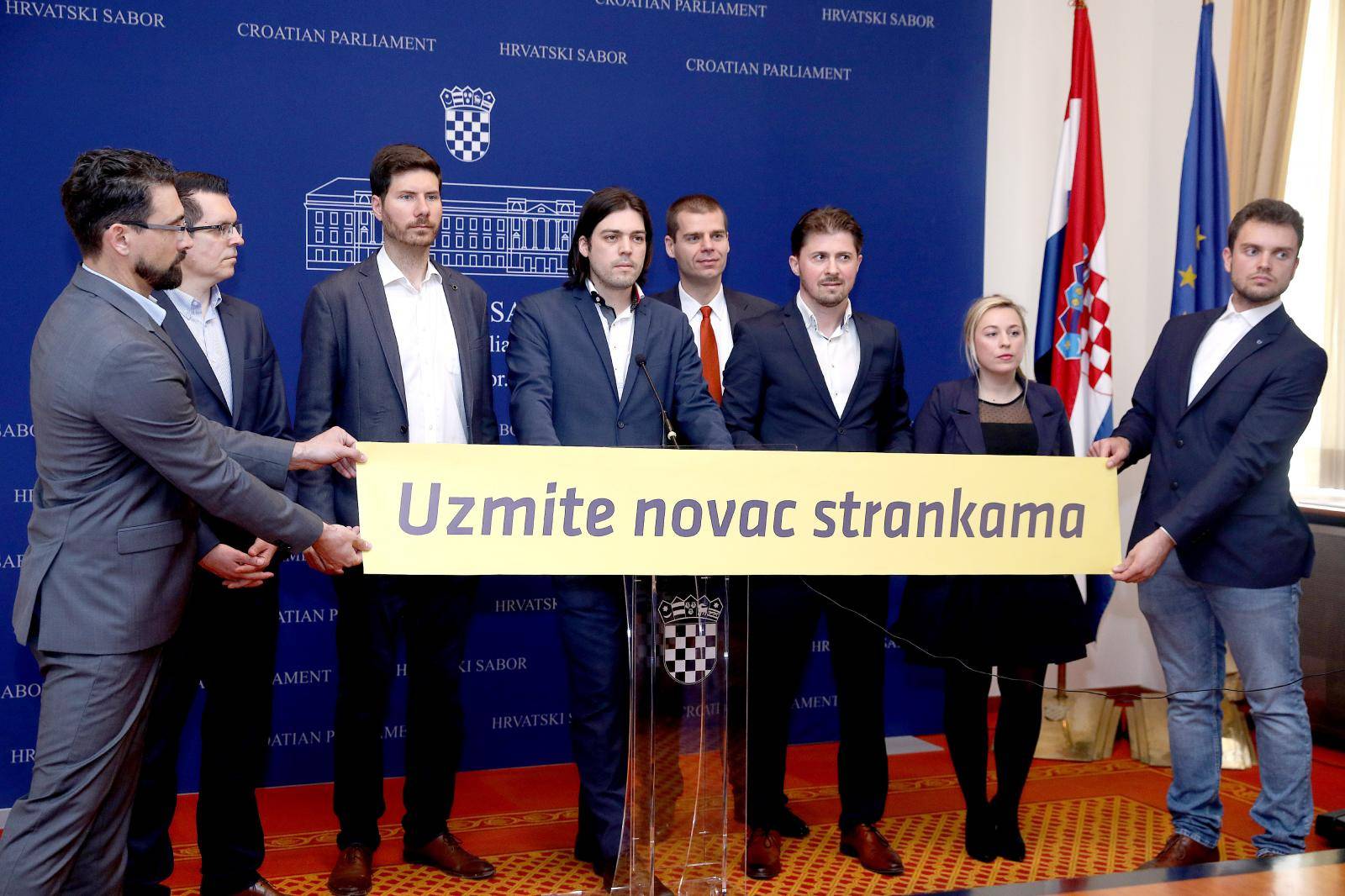 Zagreb: Ivan Vilibor SinÄiÄ najavio referendum za ukidanje financiranja politiÄkih stranaka