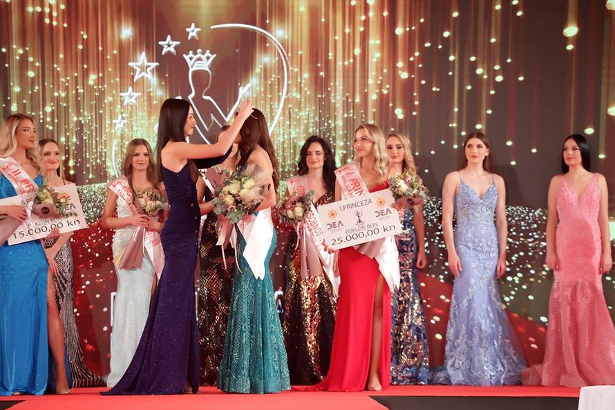 Nova Kraljica Hrvatske je Irena Jakičić, a po prvi puta će izbor za Kraljicu Svijeta biti kod nas