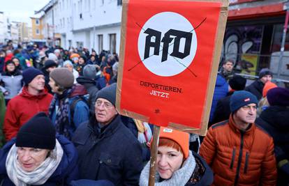 VIDEO Masovni prosvjedi protiv krajnje desnice diljem Njemačke