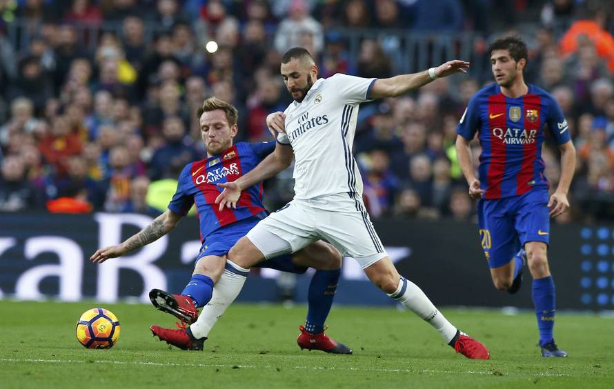 Football Soccer - Barcelona v Real Madrid - Spanish La Liga Santander