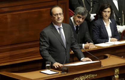 Hollande pred zastupnicima u kongresu: Francuska je u ratu