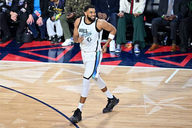 FOTO Poznati na NBA all staru: Kraljevski par privukao poglede