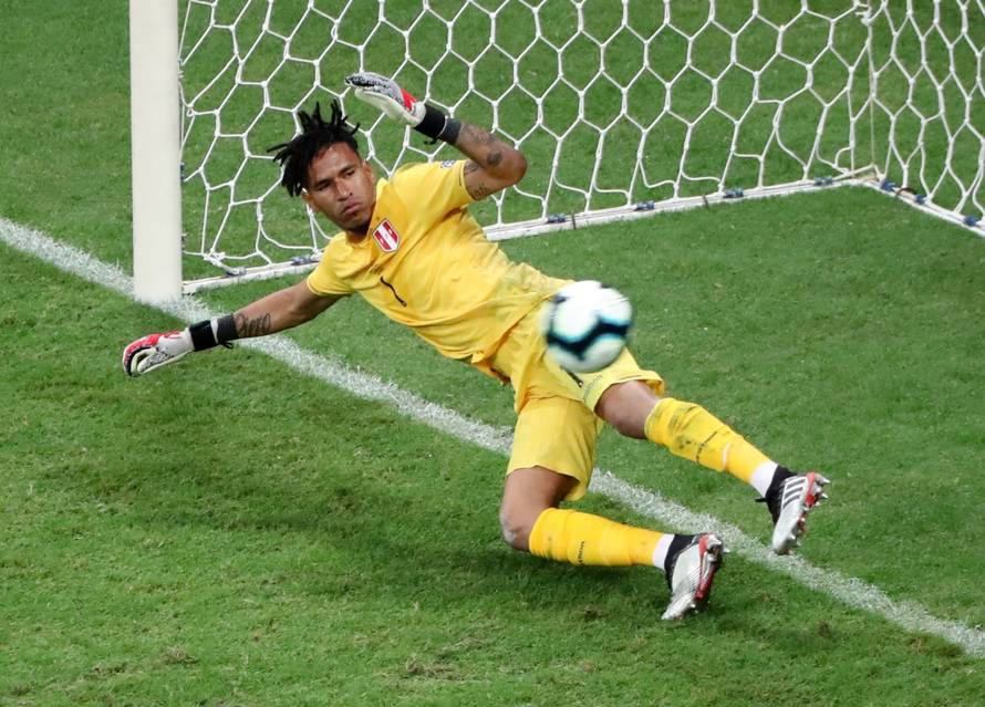 Suárez tragičar Urugvaja: Peru senzacionalni polufinalist Cope