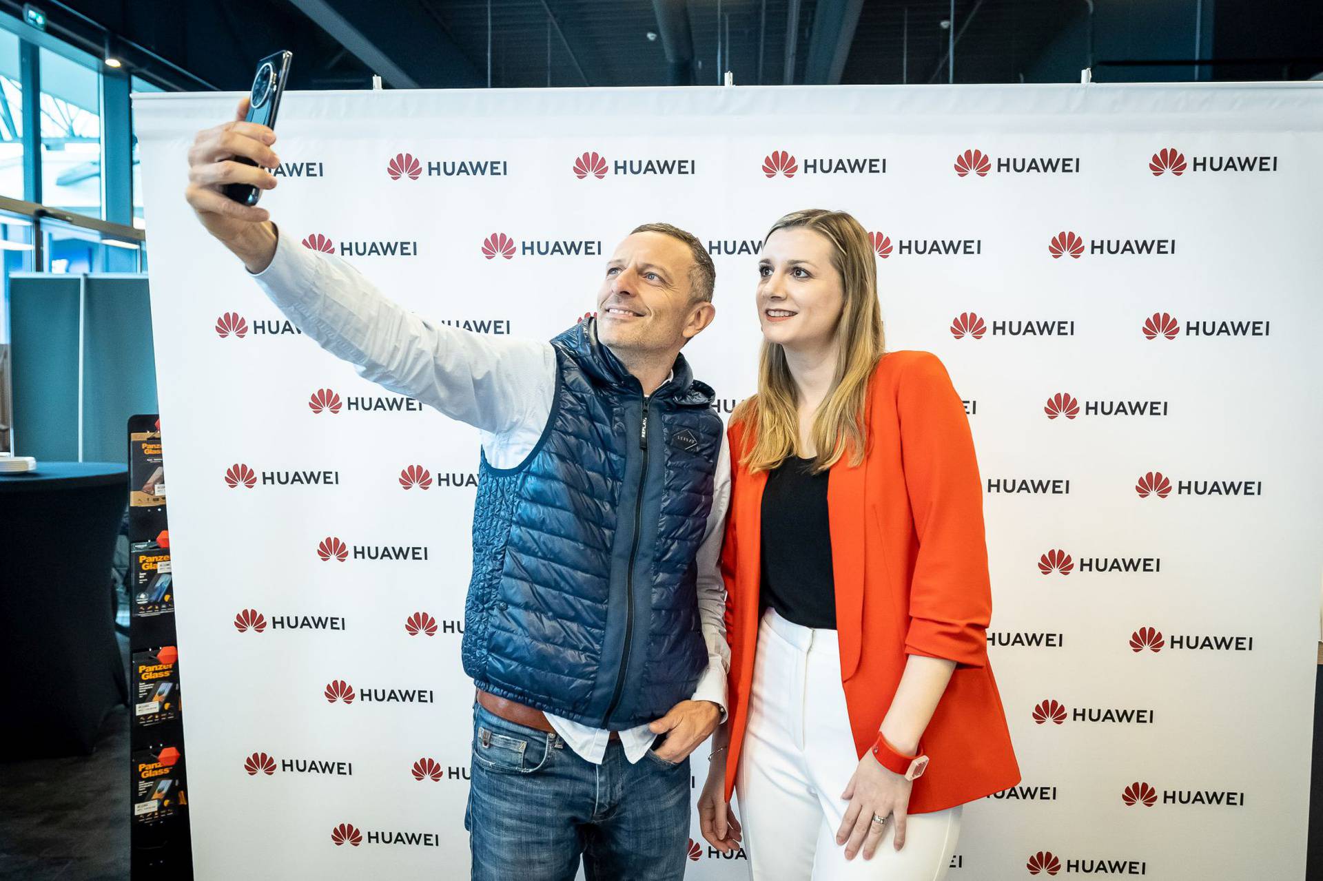 Huawei i Juraj Šebalj lokalno predstavili najnoviji flagship: Stigao Huawei Mate 50 Pro