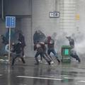 VIDEO Kaos u Bruxellesu: Traktori probili barikade, policija koristila vodene topove