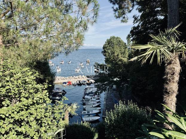 FOTO U Opatiji 13 kvadrata u suterenu prodaju za 129.000 €! Krevet je u kuhinji, a tu je i wc