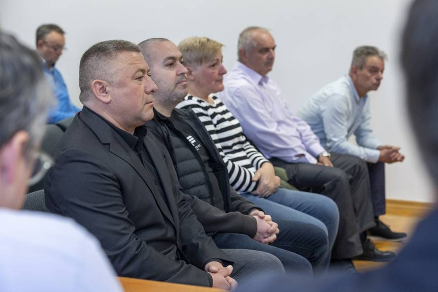 Osijek: Suđenje bivšem vukovarsko-srijemskom županu Damiru Dekaniću