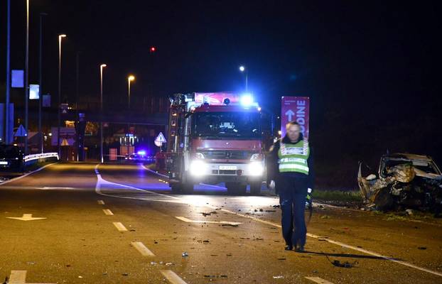 TRAGEDIJA Dijete poginulo u Sl. Brodu, majka se bori za život