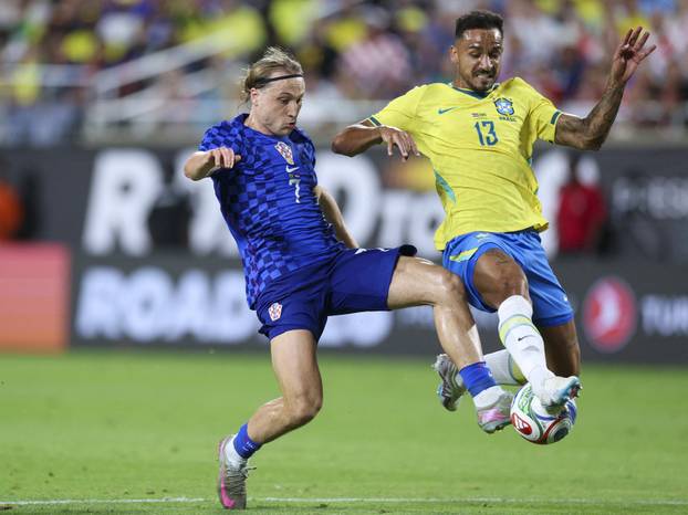 Soccer: International Mens Friendly-Croatia at Brazil