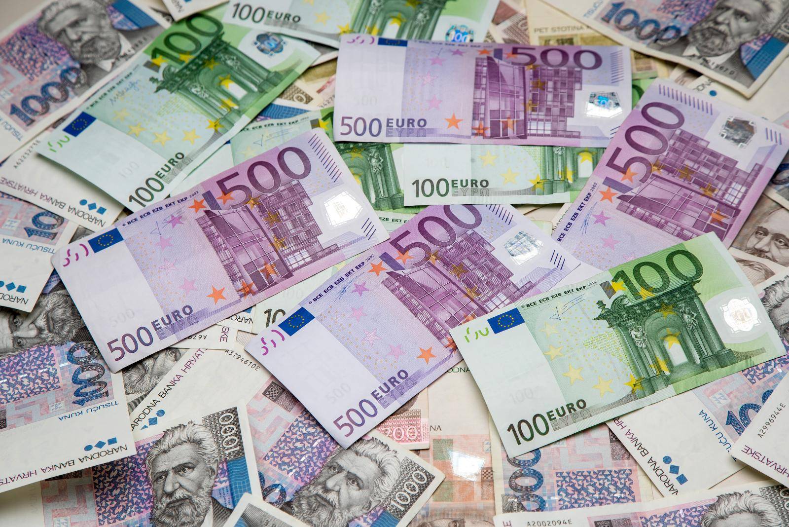 Jačanje tečaja eura u odnosu na kune