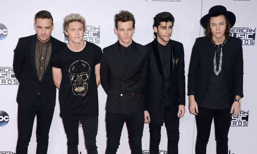 42nd Annual American Music Awards - Arrivals - By Lionel Hahn