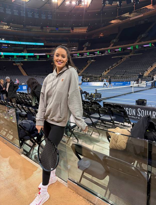 FOTO Teniska influencerica malo toga ostavlja na maštu. Luda je za 'Rafom', ali voli i Rubljova