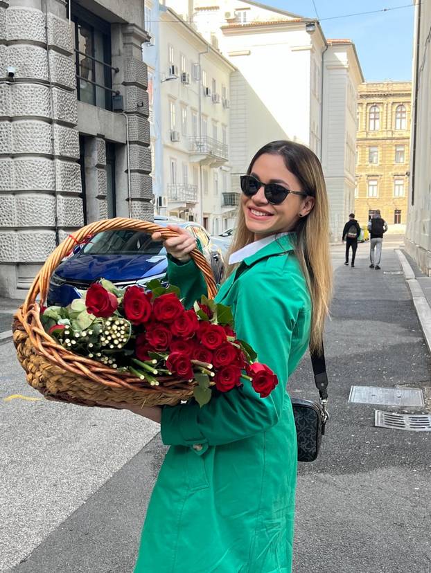 FOTO Ovo je djevojka koju ljubi Igor Kojić: Bila je na izboru za miss, pa je ušla u SDP...