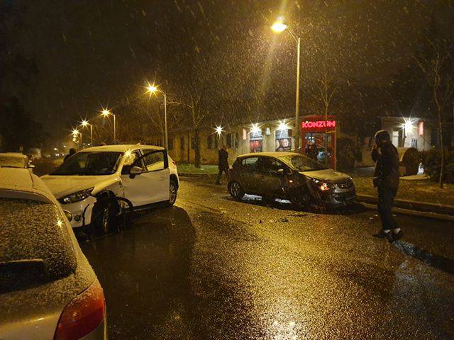 Video: S prvim snijegom prve nevolje, sudarili se u Petrovoj