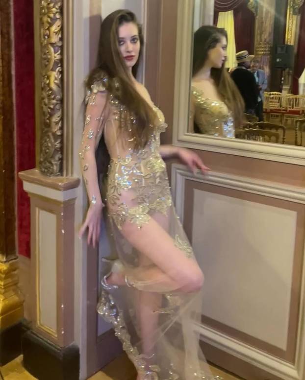 FOTO U Engleskoj pobijedio prvi AI klon misice! Jessica govori 150 jezika. Pljušte kritike...